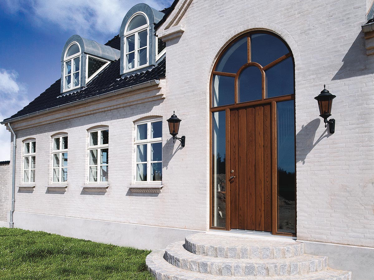 Planke Yderdør i enkelt og elegant design | JE-Træ