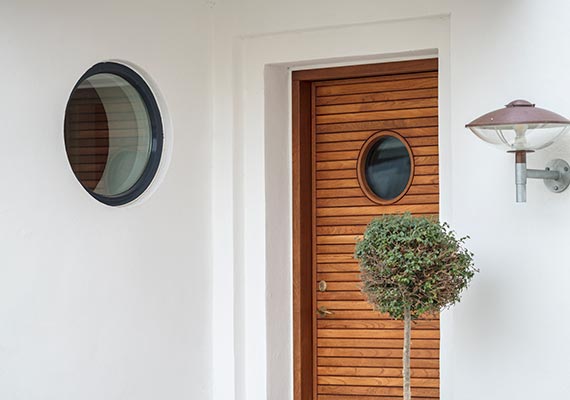 Hoveddør med glas, model Aros.